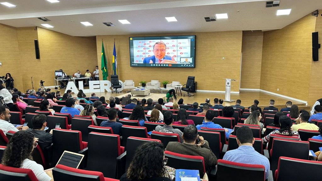 Presidente da CCJR de Minas Gerais participa de Fórum das CCJRs promovido pela Alero